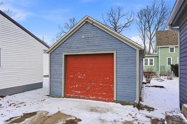 201 7th Avenue NW, Mt Vernon, IA 52314