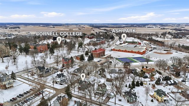 201 7th Avenue NW, Mt Vernon, IA 52314