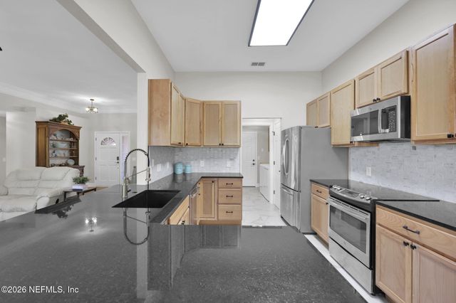 3340 DEERFIELD POINTE DR. Drive, Orange Park, FL 32073