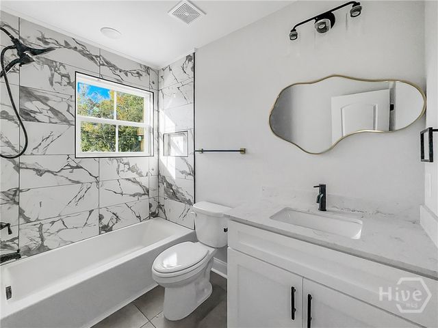 1612 REYNOLDS Street, Savannah, GA 31401