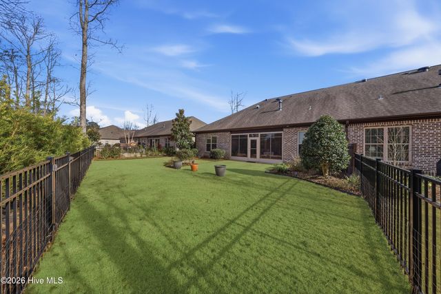 653 Jenoa Loop, Castle Hayne, NC 28429