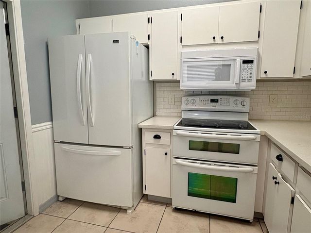 1021 ALPUG AVENUE, Oviedo, FL 32765