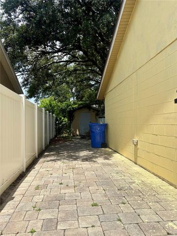 1021 ALPUG AVENUE, Oviedo, FL 32765