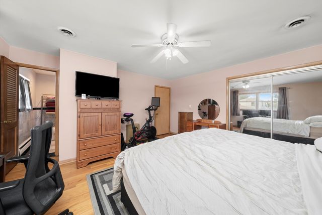 4501 Wisconsin Avenue, Forest View, IL 60402
