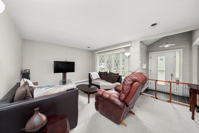 4501 Wisconsin Avenue, Forest View, IL 60402