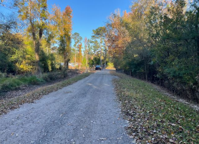 00 Dig It Rd, Summerville, SC 29483