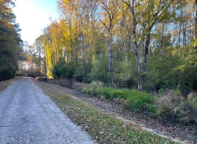 00 Dig It Rd, Summerville, SC 29483