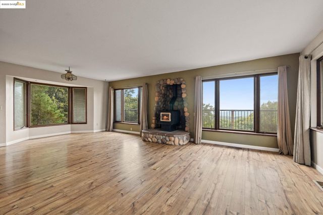 17215 Mt. Everest Court, Sonora, CA 95370