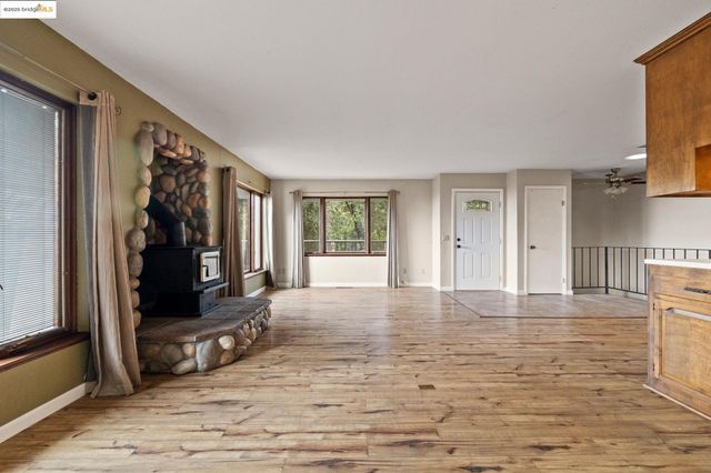 17215 Mt. Everest Court, Sonora, CA 95370