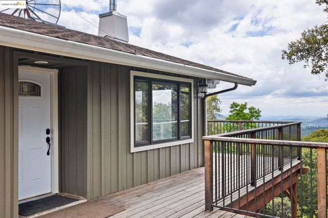 17215 Mt. Everest Court, Sonora, CA 95370