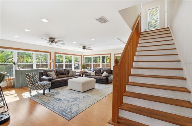 700 66TH AVENUE S, St Petersburg, FL 33705
