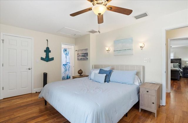 700 66TH AVENUE S, St Petersburg, FL 33705