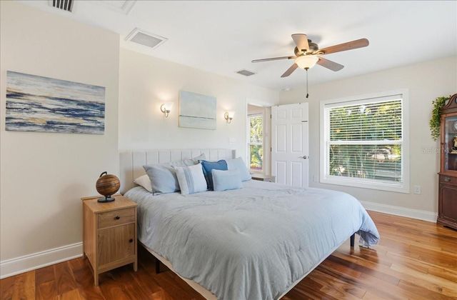 700 66TH AVENUE S, St Petersburg, FL 33705