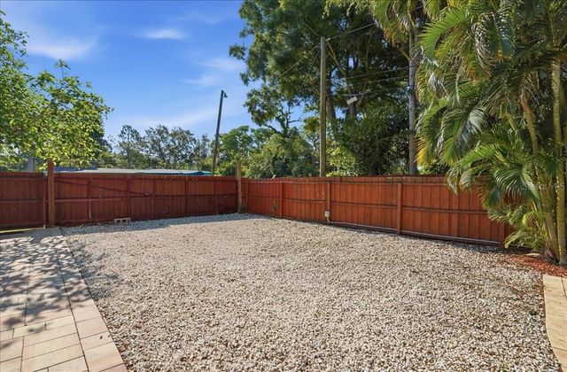 700 66TH AVENUE S, St Petersburg, FL 33705