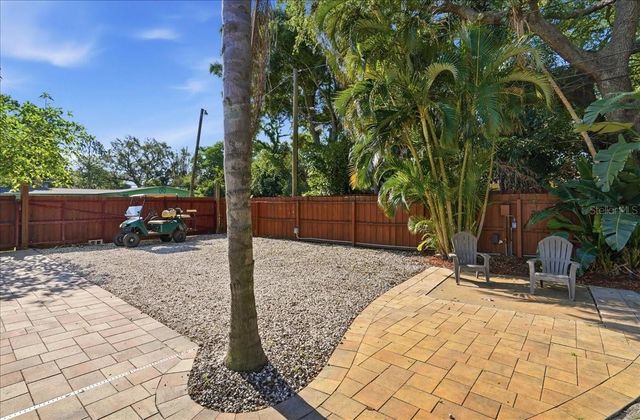 700 66TH AVENUE S, St Petersburg, FL 33705