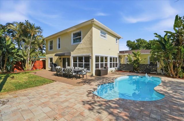 700 66TH AVENUE S, St Petersburg, FL 33705