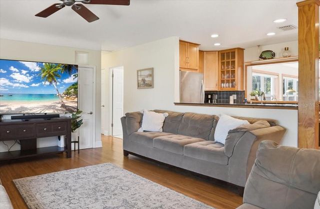700 66TH AVENUE S, St Petersburg, FL 33705