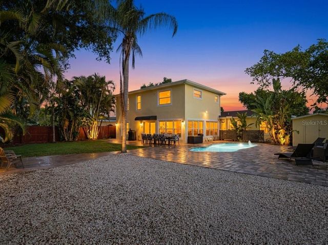700 66TH AVENUE S, St Petersburg, FL 33705