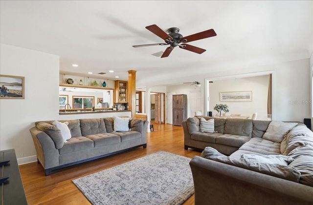 700 66TH AVENUE S, St Petersburg, FL 33705