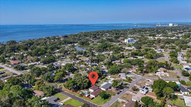 700 66TH AVENUE S, St Petersburg, FL 33705