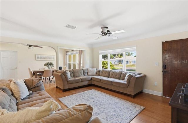 700 66TH AVENUE S, St Petersburg, FL 33705