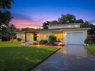 700 66TH AVENUE S, St Petersburg, FL 33705