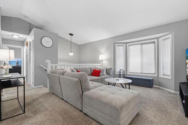 6724 92nd Court N, Brooklyn Park, MN 55445