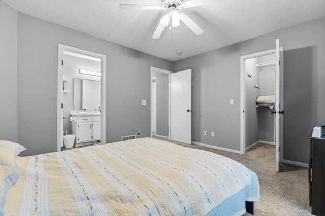 6724 92nd Court N, Brooklyn Park, MN 55445
