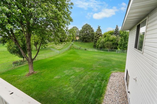 6724 92nd Court N, Brooklyn Park, MN 55445