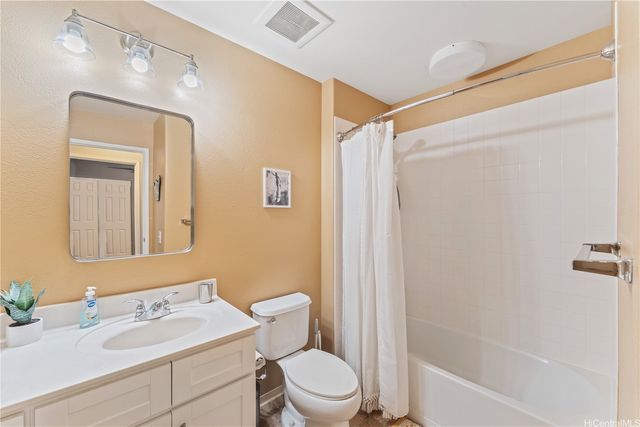 91-1015 Kamaaha Avenue 208, Kapolei, HI 96707