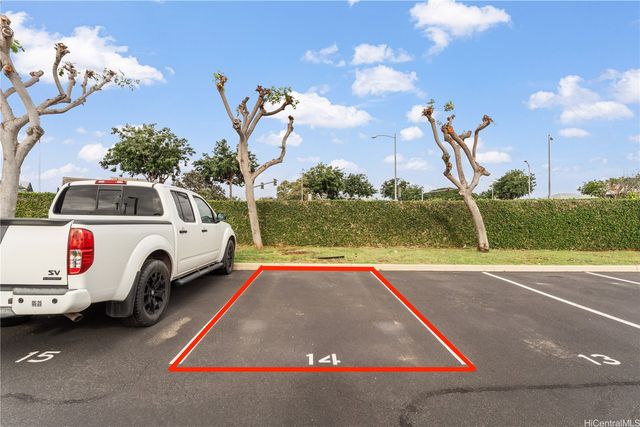 91-1015 Kamaaha Avenue 208, Kapolei, HI 96707