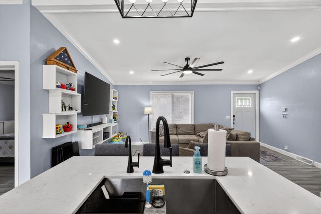 202 Elaine Circle W, West Palm Beach, FL 33409