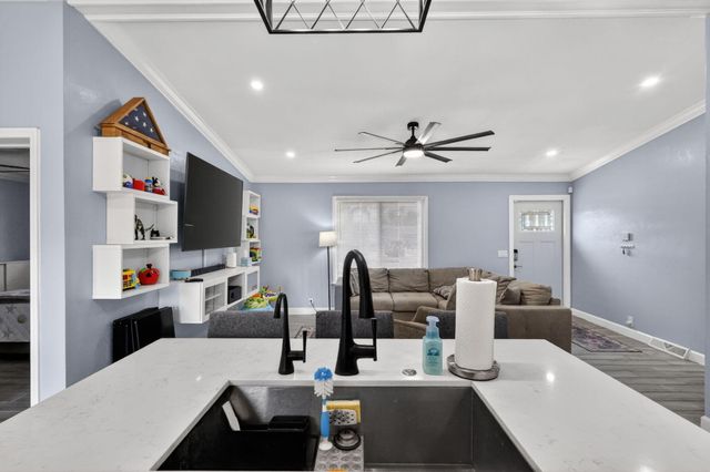 202 Elaine Circle W, West Palm Beach, FL 33409
