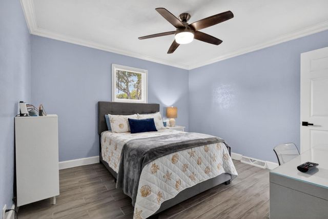 202 Elaine Circle W, West Palm Beach, FL 33409