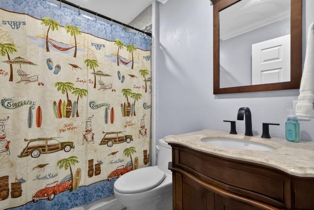 202 Elaine Circle W, West Palm Beach, FL 33409