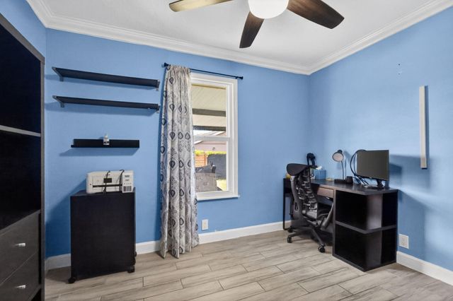 202 Elaine Circle W, West Palm Beach, FL 33409