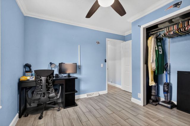 202 Elaine Circle W, West Palm Beach, FL 33409