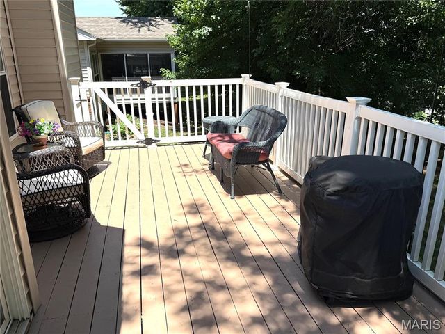 13 Eagle Cove Lane, St Charles, MO 63303