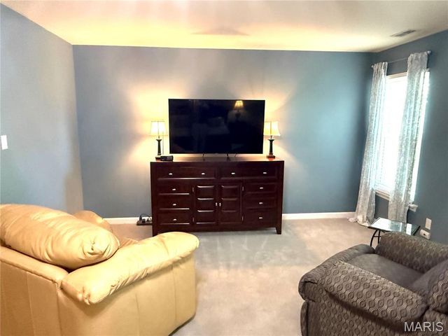 13 Eagle Cove Lane, St Charles, MO 63303