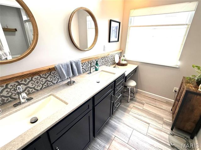 13 Eagle Cove Lane, St Charles, MO 63303