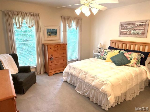 13 Eagle Cove Lane, St Charles, MO 63303