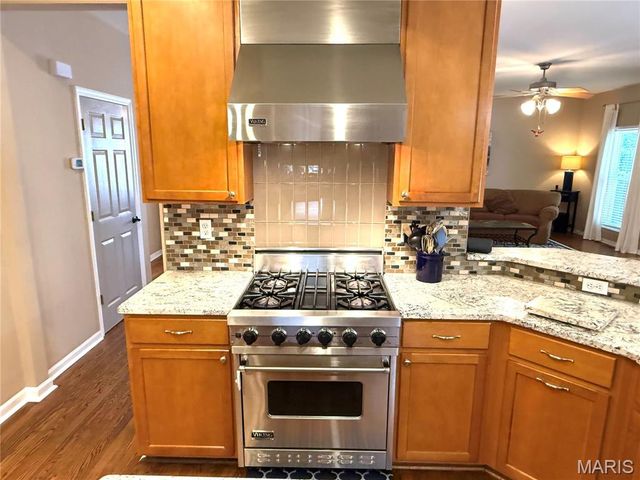 13 Eagle Cove Lane, St Charles, MO 63303
