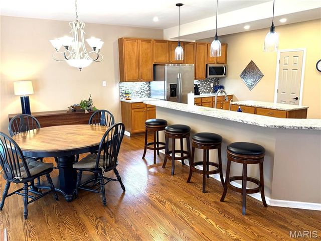 13 Eagle Cove Lane, St Charles, MO 63303