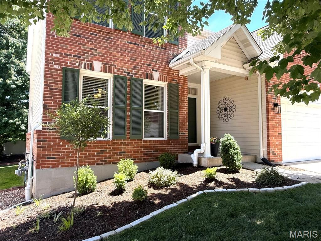 13 Eagle Cove Lane, St Charles, MO 63303