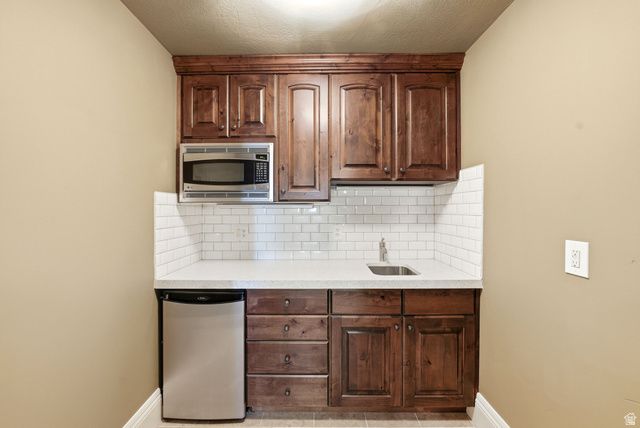 1247 W ALTA CREEK CIR, South Jordan, UT 84095