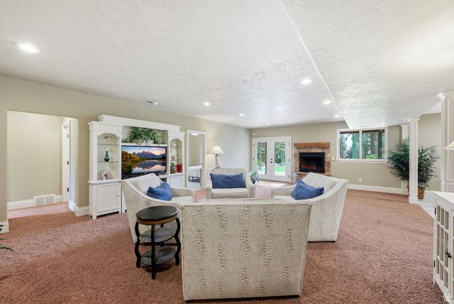 1247 W ALTA CREEK CIR, South Jordan, UT 84095