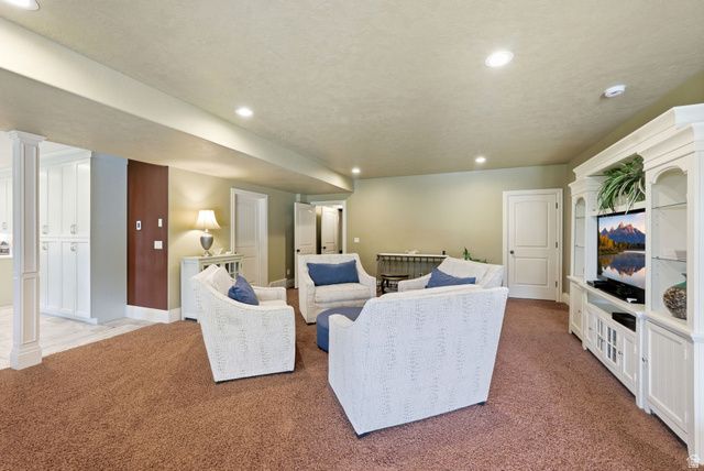 1247 W ALTA CREEK CIR, South Jordan, UT 84095