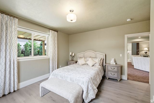 1247 W ALTA CREEK CIR, South Jordan, UT 84095
