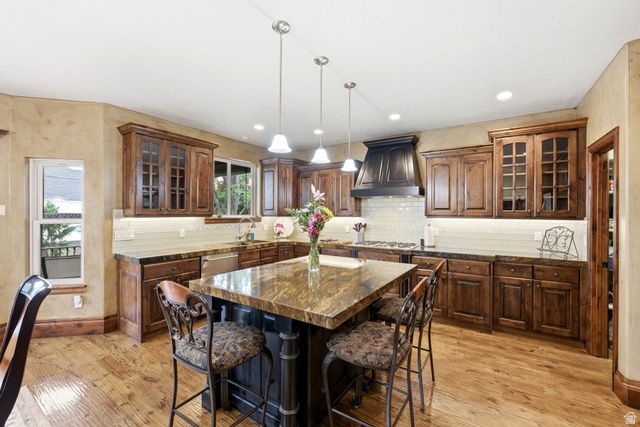 1247 W ALTA CREEK CIR, South Jordan, UT 84095