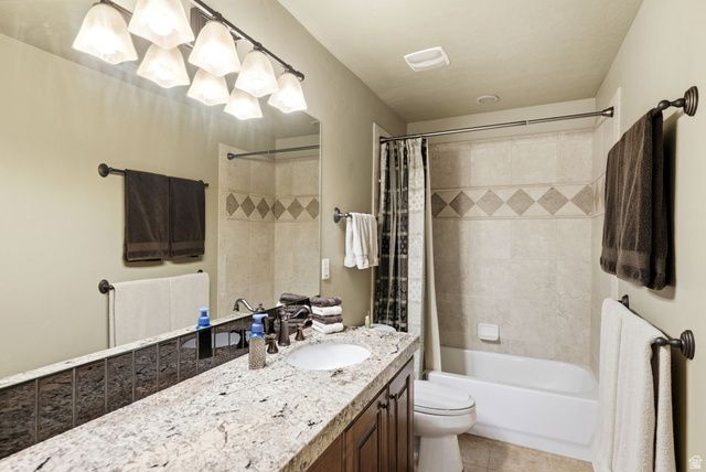 1247 W ALTA CREEK CIR, South Jordan, UT 84095